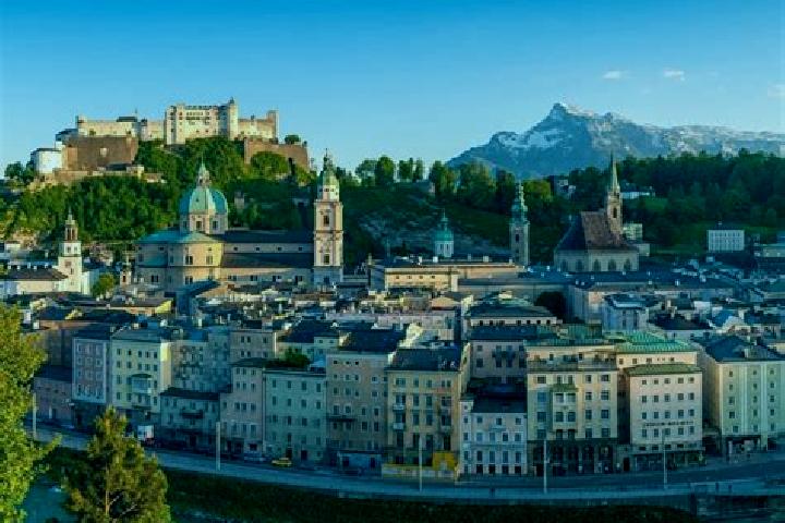 Escorts Ferschnitz, Austria — Local Companions