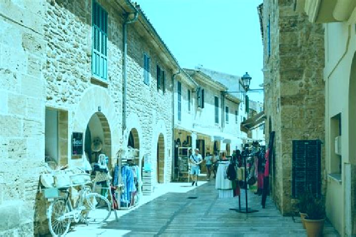 Escorts Figueras, Spain — Local Companions