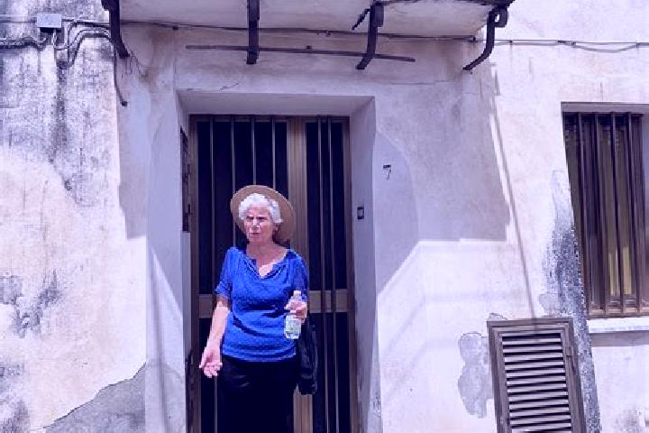 Escorts Filandari, Italy — Local Companions