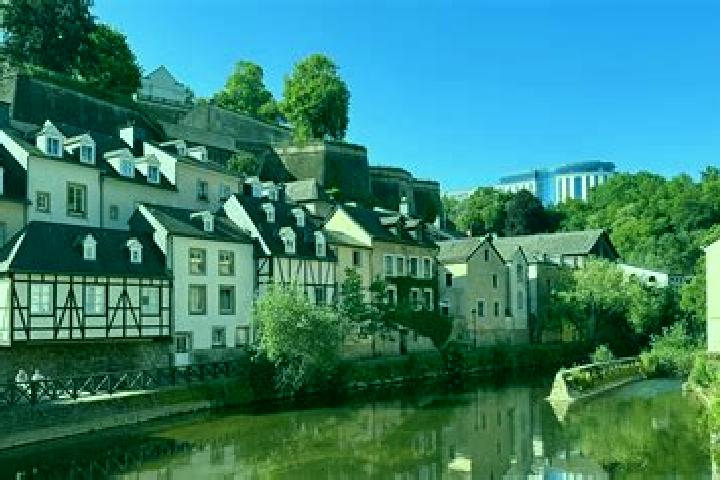 Escorts Fischbach, Luxembourg — Local Companions