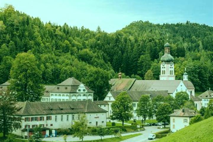 Escorts Fischingen, Germany — Local Companions