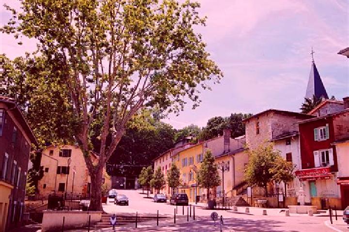 Escorts Fontaines-sur-Saone, France — Local Companions