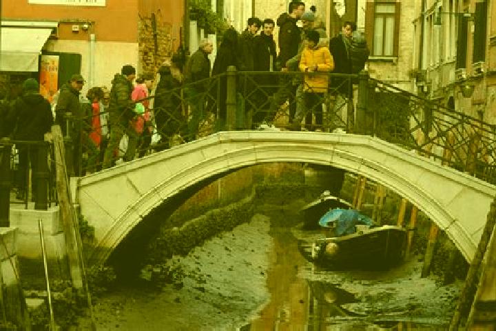 Escorts Fornase, Italy — Local Companions