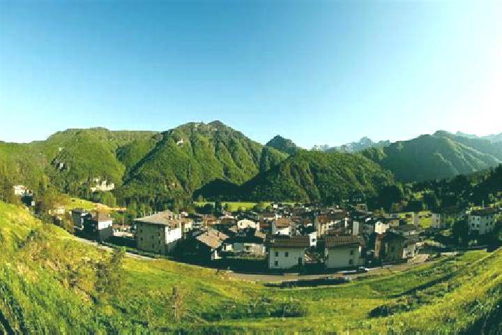 Escorts Forni di Sotto, Italy — Local Companions