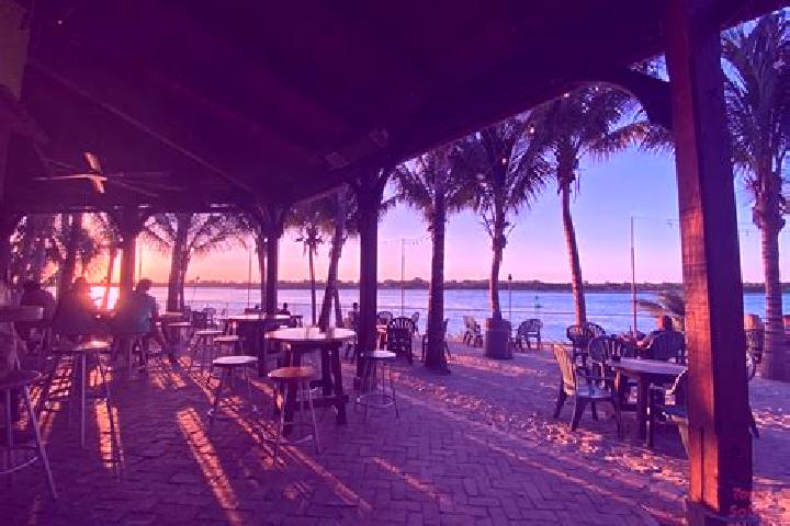 Escorts Fort Pierce South, United States — Local Companions