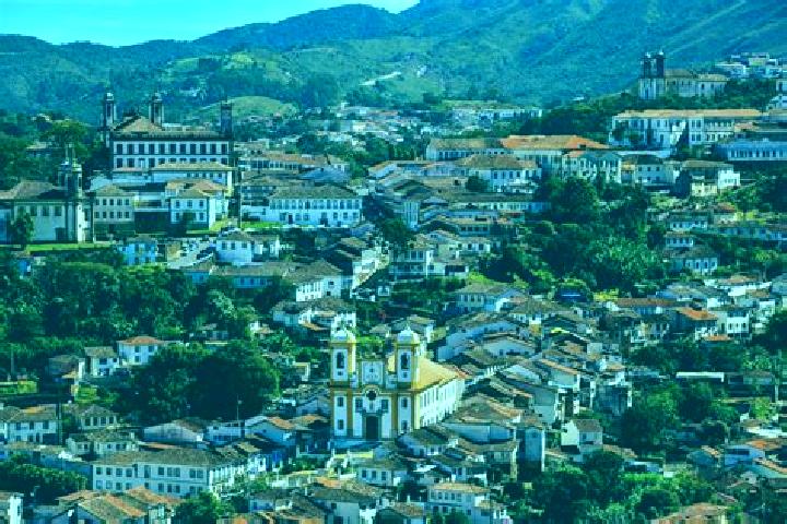 Escorts Fortaleza de Minas, Brazil — Local Companions
