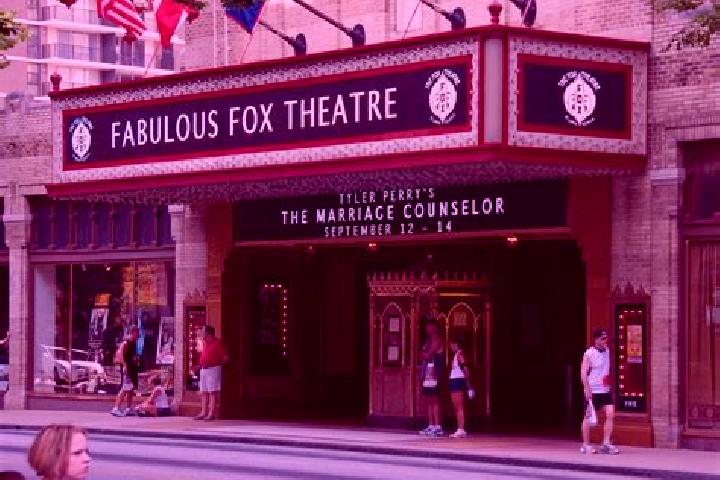 Escorts Fox Chapel, United States — Local Companions