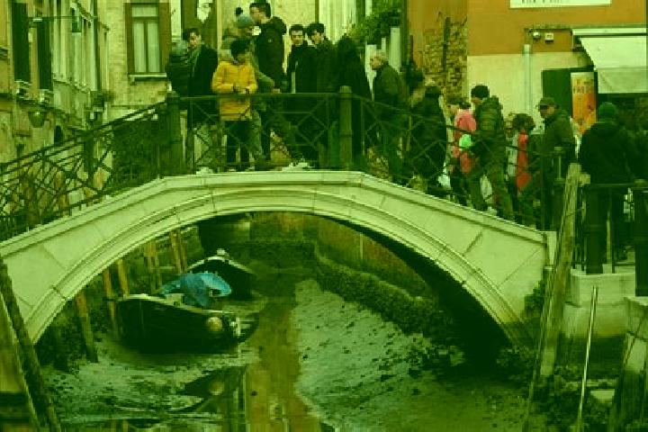 Escorts Frassino, Italy — Local Companions