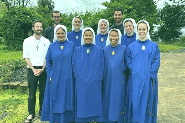 Escorts Freland, France — Local Companions