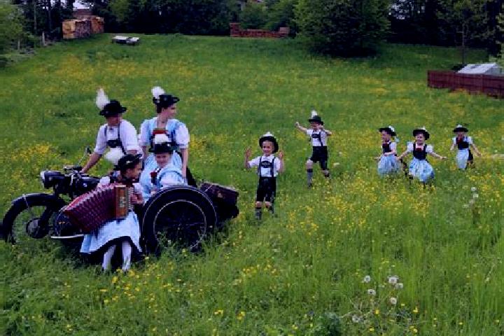 Escorts Fridolfing, Germany — Local Companions