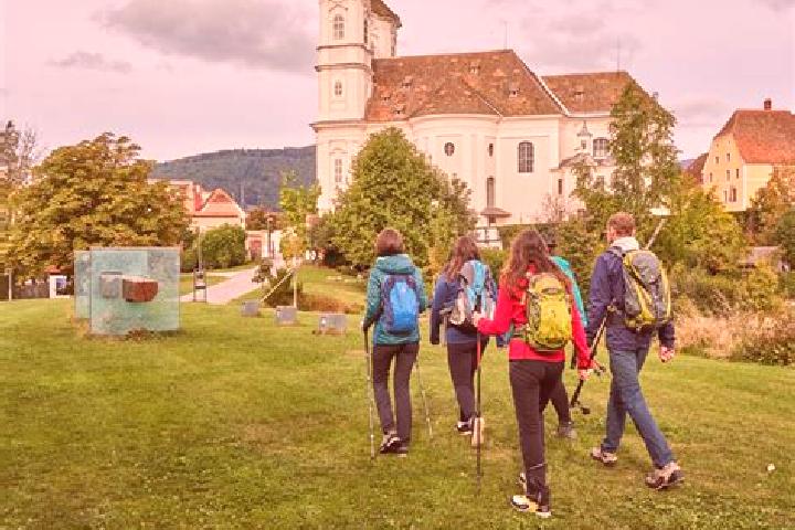 Escorts Fuenfing bei Sankt Ruprecht an der Raab, Austria — Local Companions