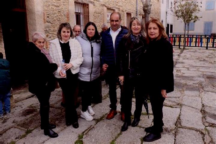 Escorts Fuenterroble de Salvatierra, Spain — Local Companions