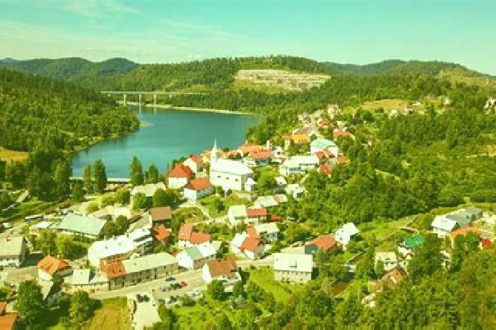 Escorts Fuzine, Croatia — Local Companions