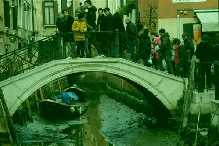 Escorts Gadana, Italy — Local Companions