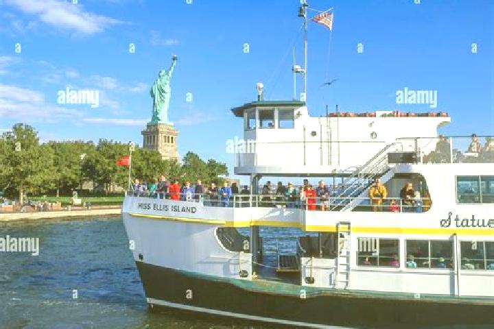 Escorts Gallipolis Ferry, United States — Local Companions