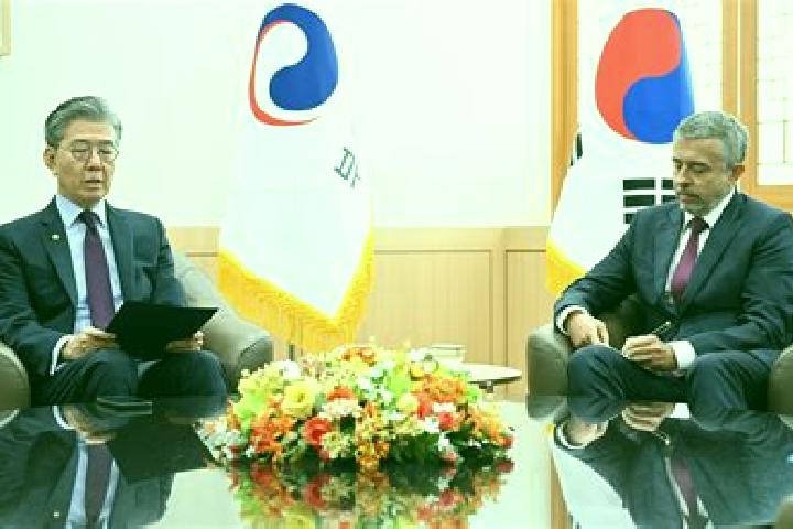Escorts Gampo, South Korea — Local Companions