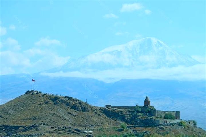 Escorts Geghamavan, Armenia — Local Companions