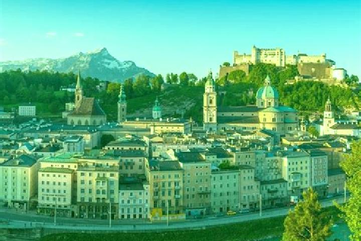 Escorts Geinberg, Austria — Local Companions