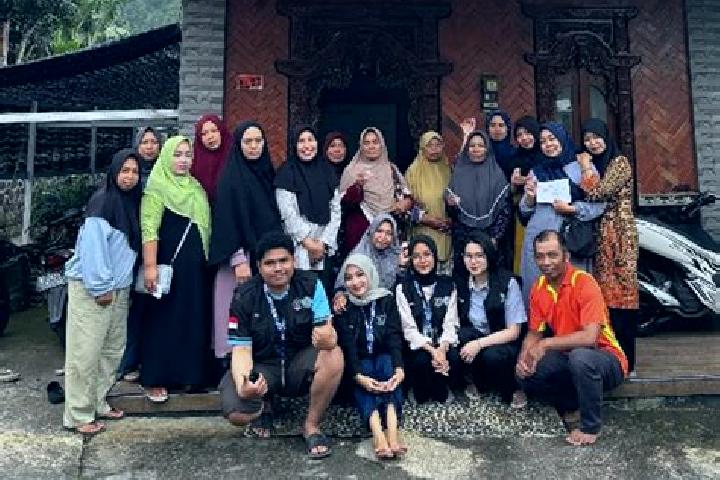 Escorts Genting Wetan Krajan, Indonesia — Local Companions