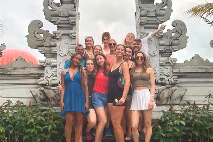 Escorts Gianyar, Indonesia — Local Companions