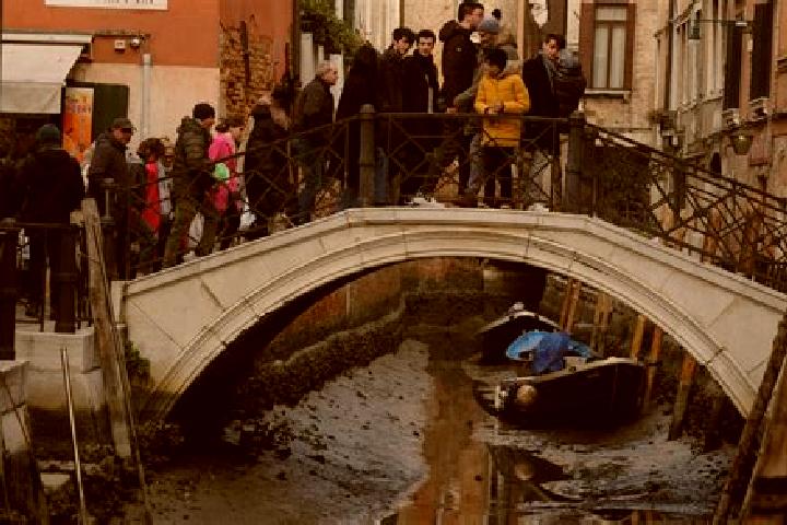 Escorts Giba, Italy — Local Companions