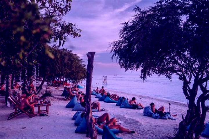 Escorts Gili Trawangan, Indonesia — Local Companions