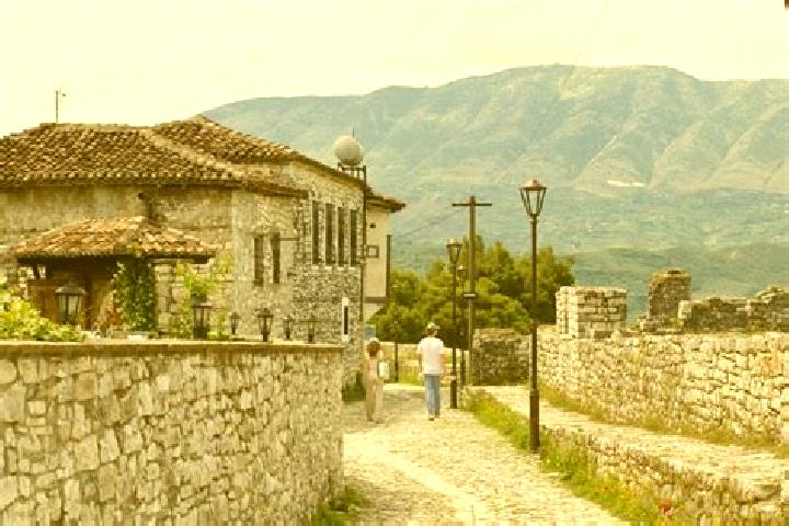 Escorts Gjocaj, Albania — Local Companions