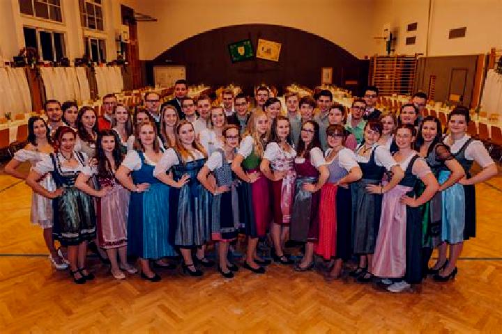 Escorts Goetzendorf an der Leitha, Austria — Local Companions