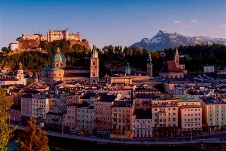 Escorts Going, Austria — Local Companions