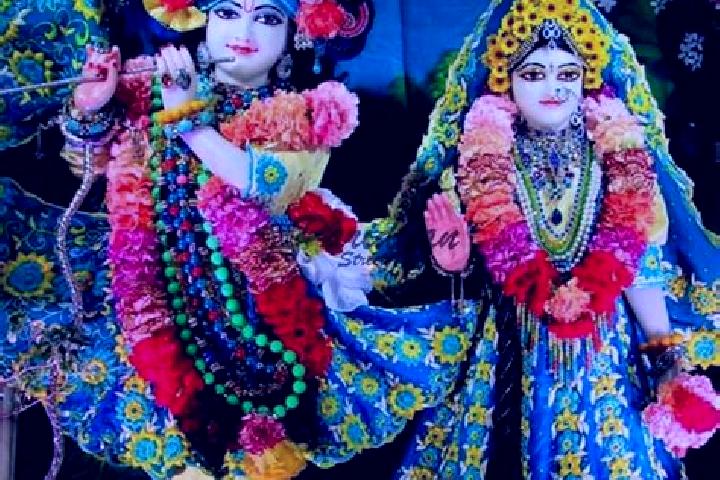 Escorts Gola Gokarannath, India — Local Companions