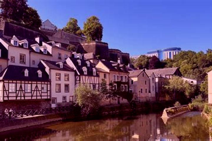 Escorts Gonderange, Luxembourg — Local Companions