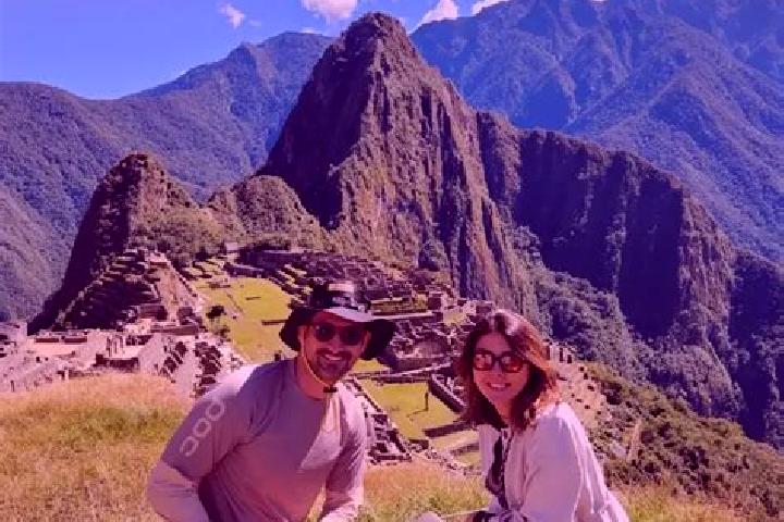Escorts Gorgor, Peru — Local Companions