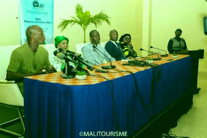 Escorts Goundam, Mali — Local Companions
