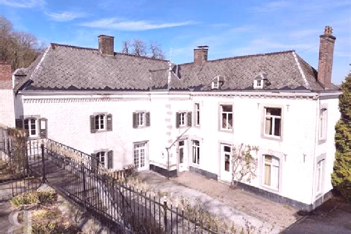 Escorts Grand-Rechain, Belgium — Local Companions