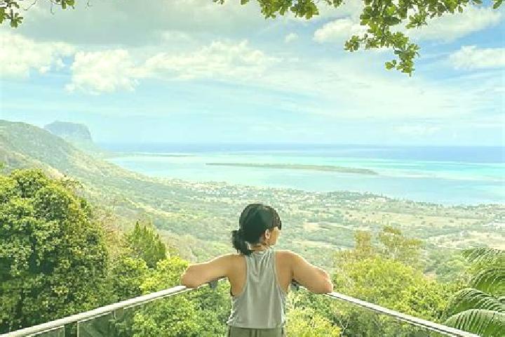 Escorts Grand Sable, Mauritius — Local Companions