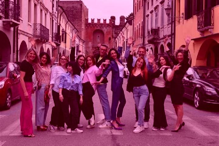 Escorts Grantorto, Italy — Local Companions