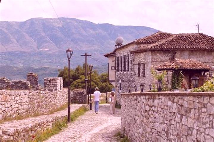 Escorts Greshice, Albania — Local Companions