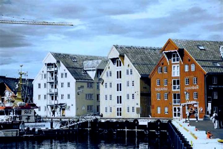 Escorts Groa, Norway — Local Companions
