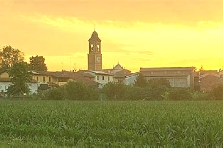 Escorts Grumello Cremonese, Italy — Local Companions