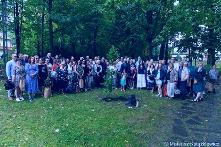 Escorts Grybow, Poland — Local Companions