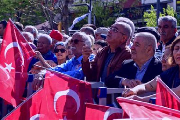 Escorts Guelluece, Turkey — Local Companions