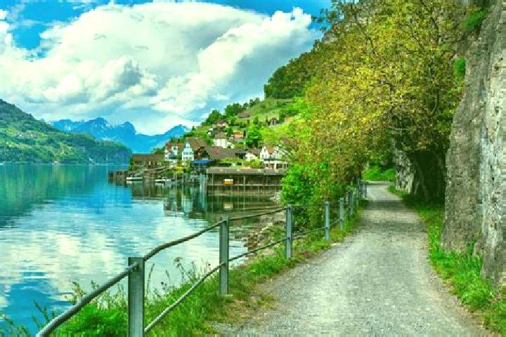 Escorts Gunzgen, Switzerland — Local Companions