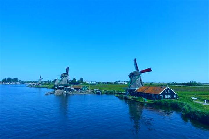 Escorts Guttecoven, Netherlands — Local Companions