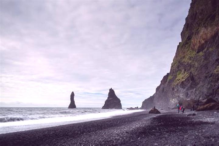Escorts Hafnarfjoerdur, Iceland — Local Companions