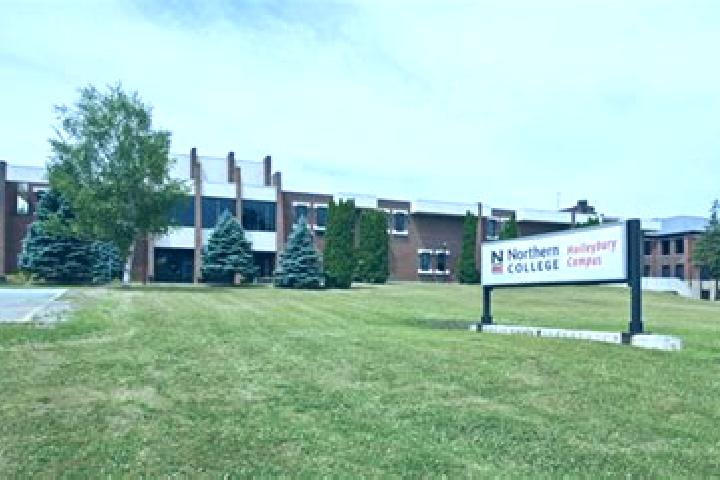Escorts Haileybury, Canada — Local Companions
