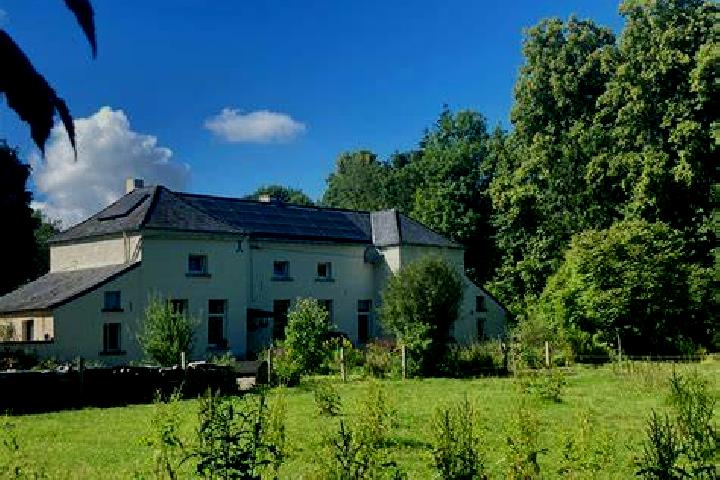 Escorts Haine-Saint-Paul, Belgium — Local Companions