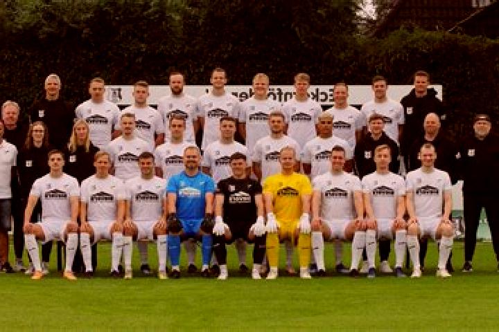 Escorts Heiligenstedten, Germany — Local Companions