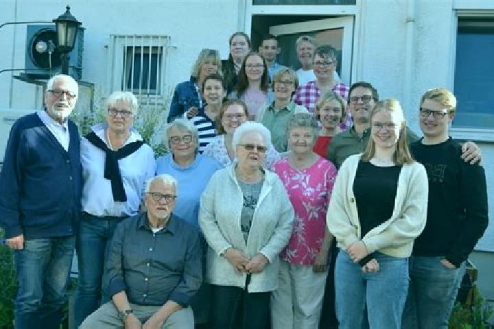 Escorts Heimersdorf, France — Local Companions
