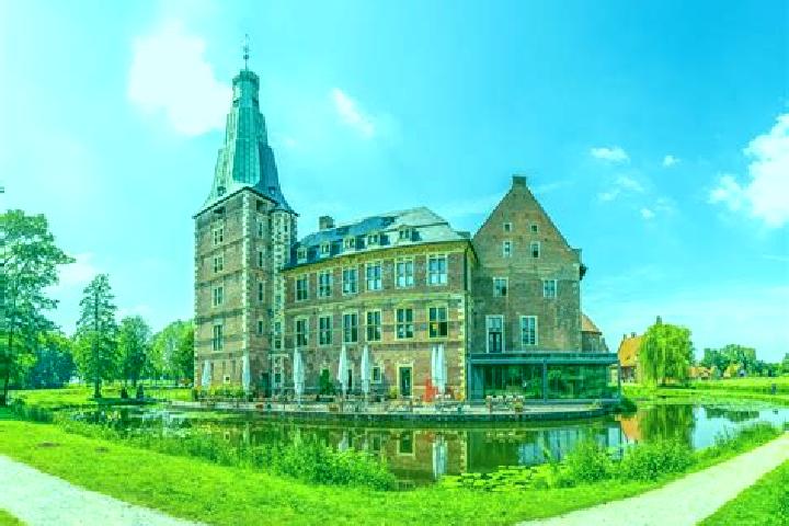 Escorts Hellenthal, Germany — Local Companions