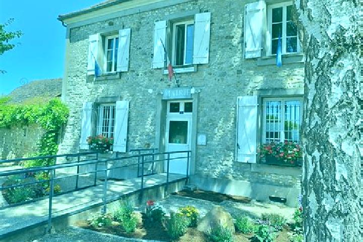 Escorts Hericy, France — Local Companions